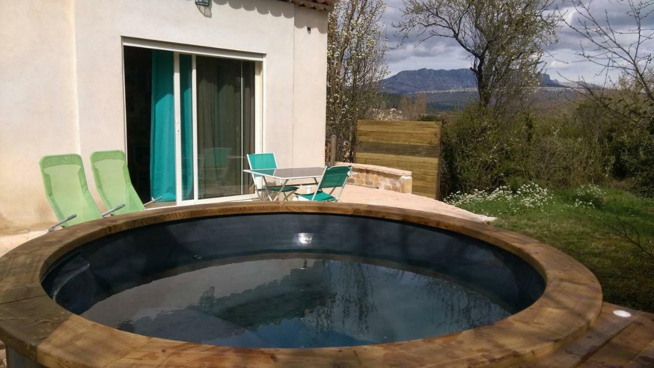 Spa Cabanon de Charme - Le Garagaï Meyreuil Extérieur photo